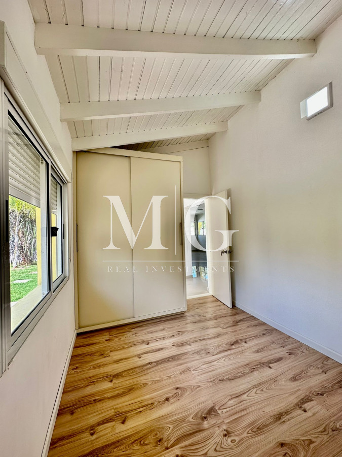 Casa ID.164 - PINARES VENTA CASA 3 DORMITORIOS CON PISCINA 