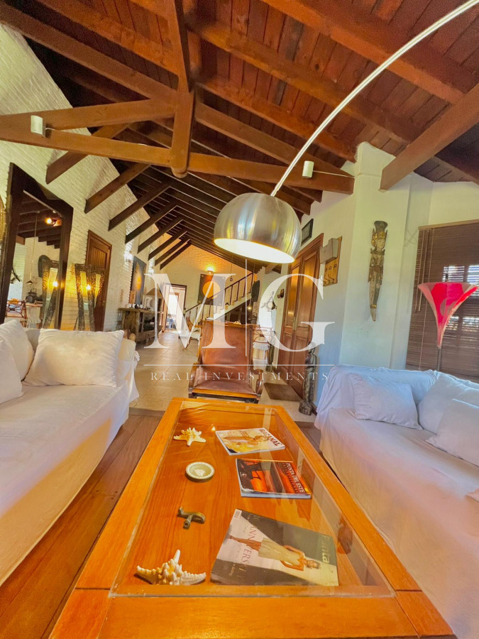 Casa ID.273 - Casa 6 dormitorios en Paradas, a metros de playa Mansa!