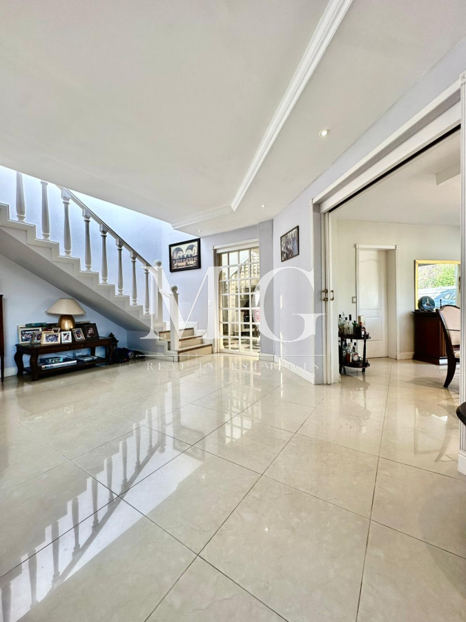 Casa ID.1453 - Barrio Privado La Arbolada Venta Casa 5 dormitorios