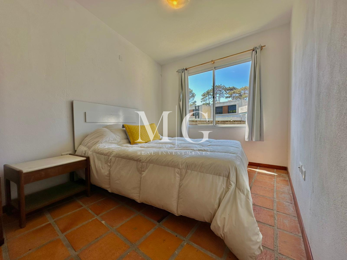 Casa ID.1063 - BARRIO JARDINES DE CORDOBA EXCELENTE CASA 3 DORMITORIOS, PISCINA, PARRILLERO