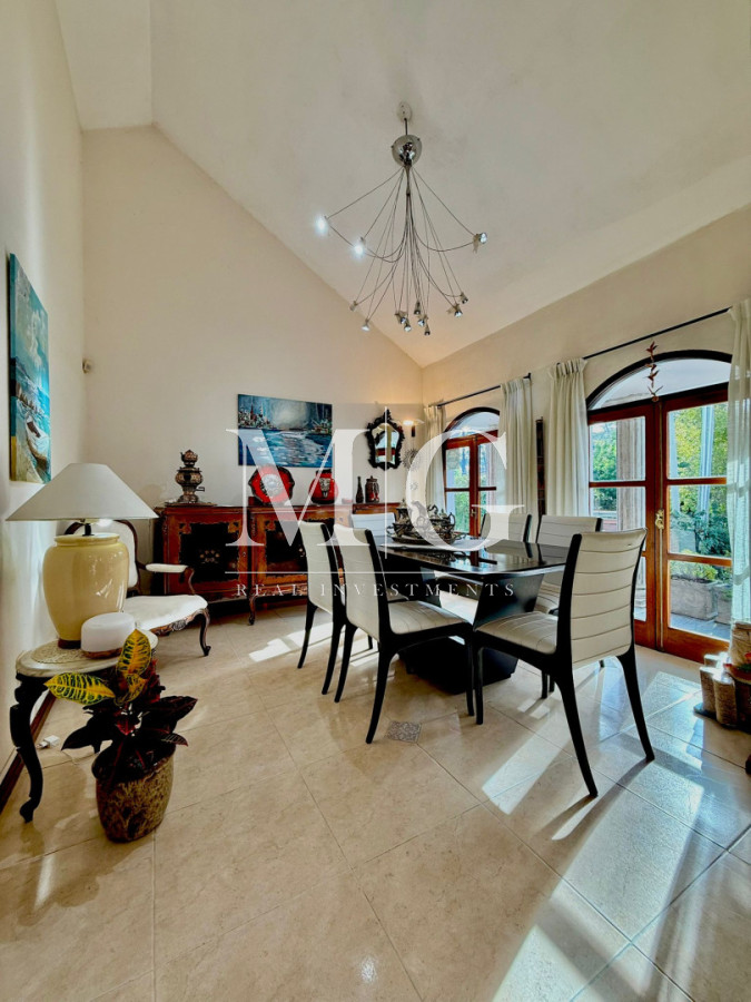 Casa ID.1564 - Hermosa casa en terreno de 450 m² con excelente distribución y potencial de ampliación; Zona Jardines de Cordoba