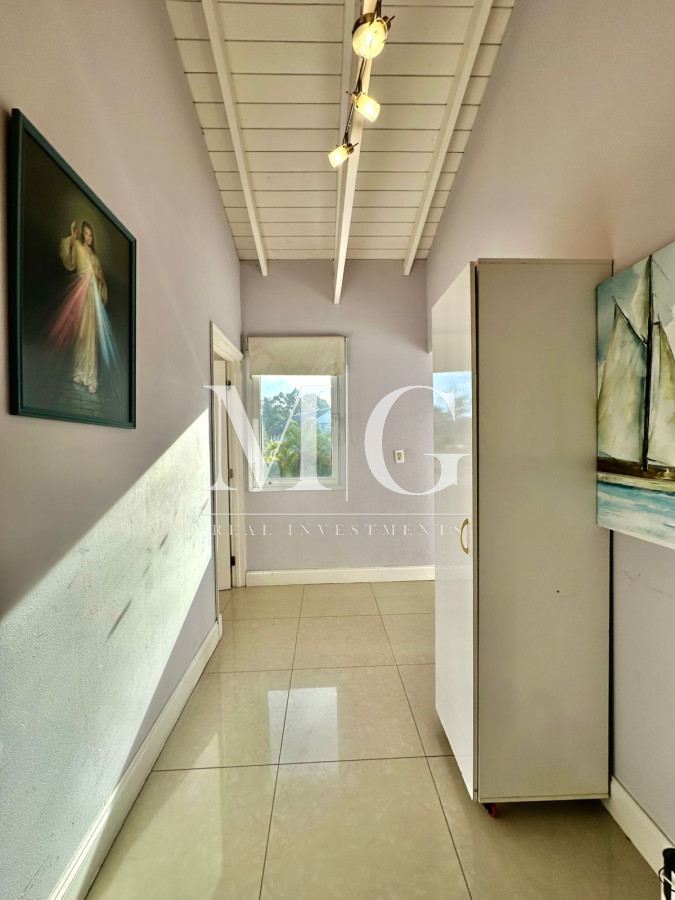 Casa ID.1453 - Barrio Privado La Arbolada Venta Casa 5 dormitorios