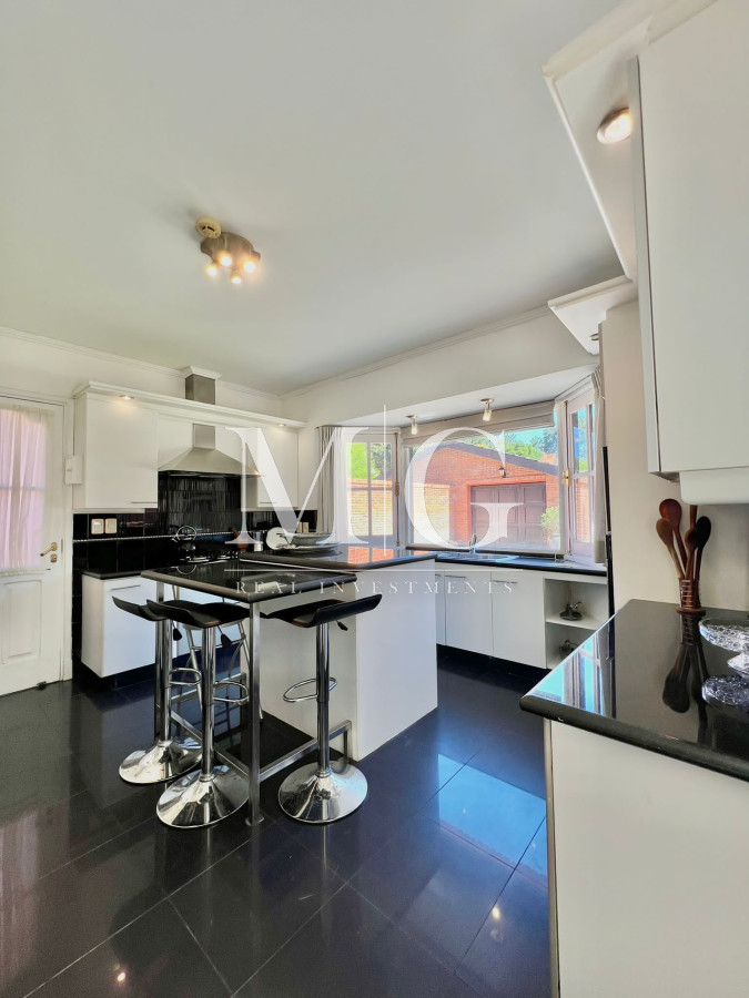 Casa ID.531 - Venta Casa 5 dormitorios, piscina y Barbacoa zona Beverly Hills