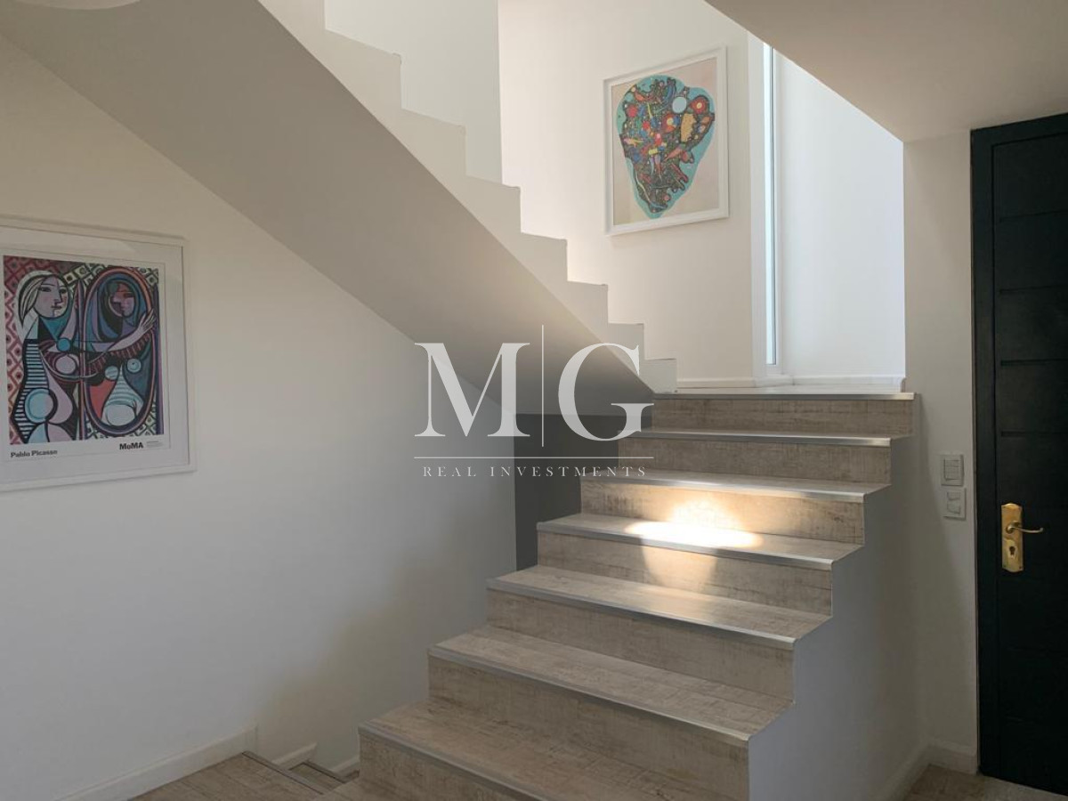 Casa ID.1368 - Alquiler Anual Exclusiva residencia frente al mar primera linea Playa Mansa 