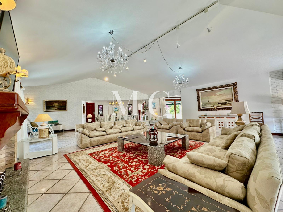 Casa ID.1134 - ESPECTACULAR CASA ZONA MANSA A METROS DEL MAR 