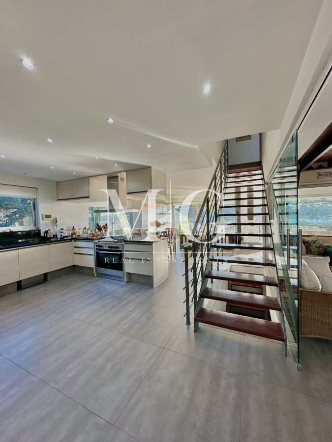 Casa ID.1247 - Casa única en Parada 41, Playa Mansa, Punta del Este