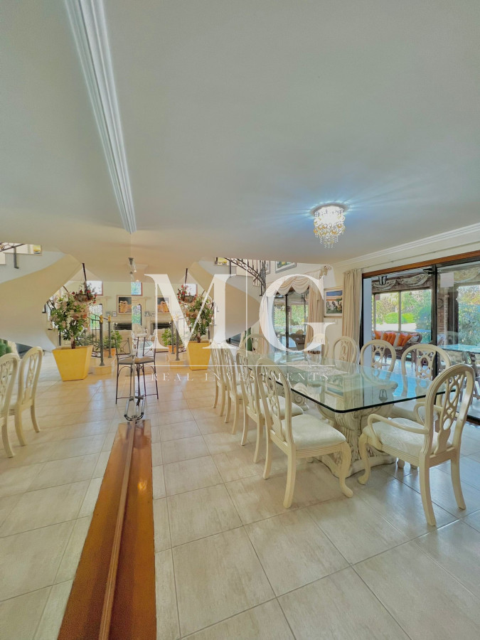 Casa ID.116 - Mansa, paradas, 7 dormitorios, piscina, barbacoa