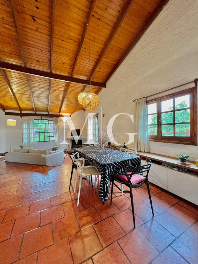 Casa ID.528 - Venta Casa 3 dormitorios zona Pinares