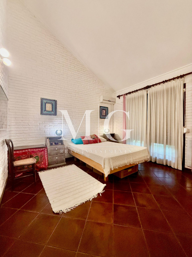 Casa ID.1529 - Hermosa casa en Marly, ubicada en una de las zonas más tranquilas y residenciales de Punta del Este 