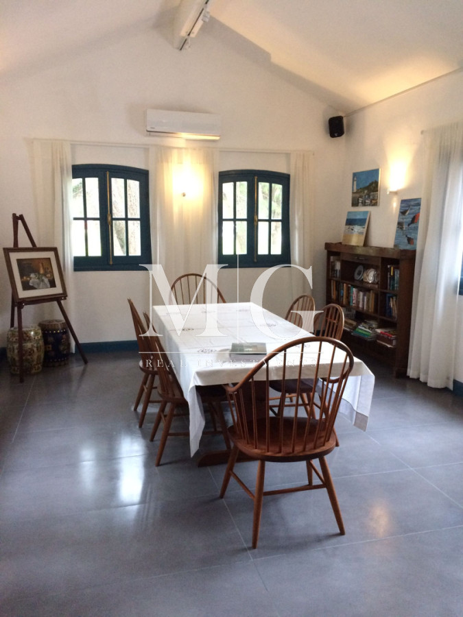 Casa ID.1094 - Excepcional oportunidad en Zona Marly, a pasos de la famosa Avenida Gourmet de Punta del Este.