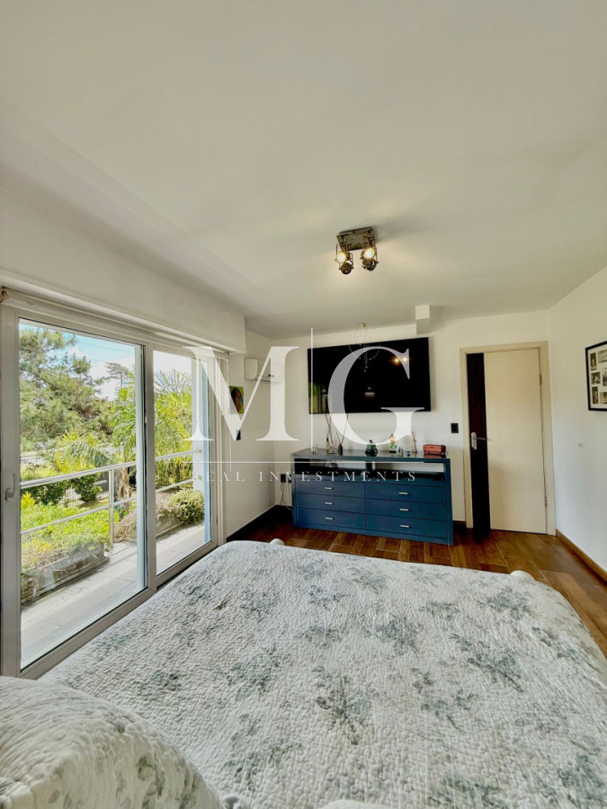 Casa ID.1508 - Chalet Premium con Gran Potencial - Ideal para Clínica, Consultorios u Oficinas