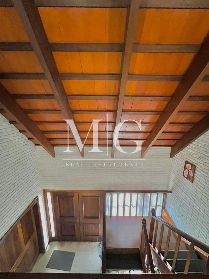 Casa ID.325 - Venta Casa zona Golf 3 dormitorios + dep.servicio, piscina y barbacoa