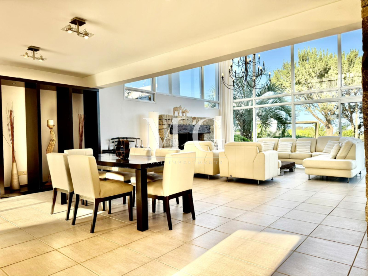 Casa ID.1522 - Venta de Casa 3 DORMITORIOS y Servicio en Club del Mar, José Ignacio. 