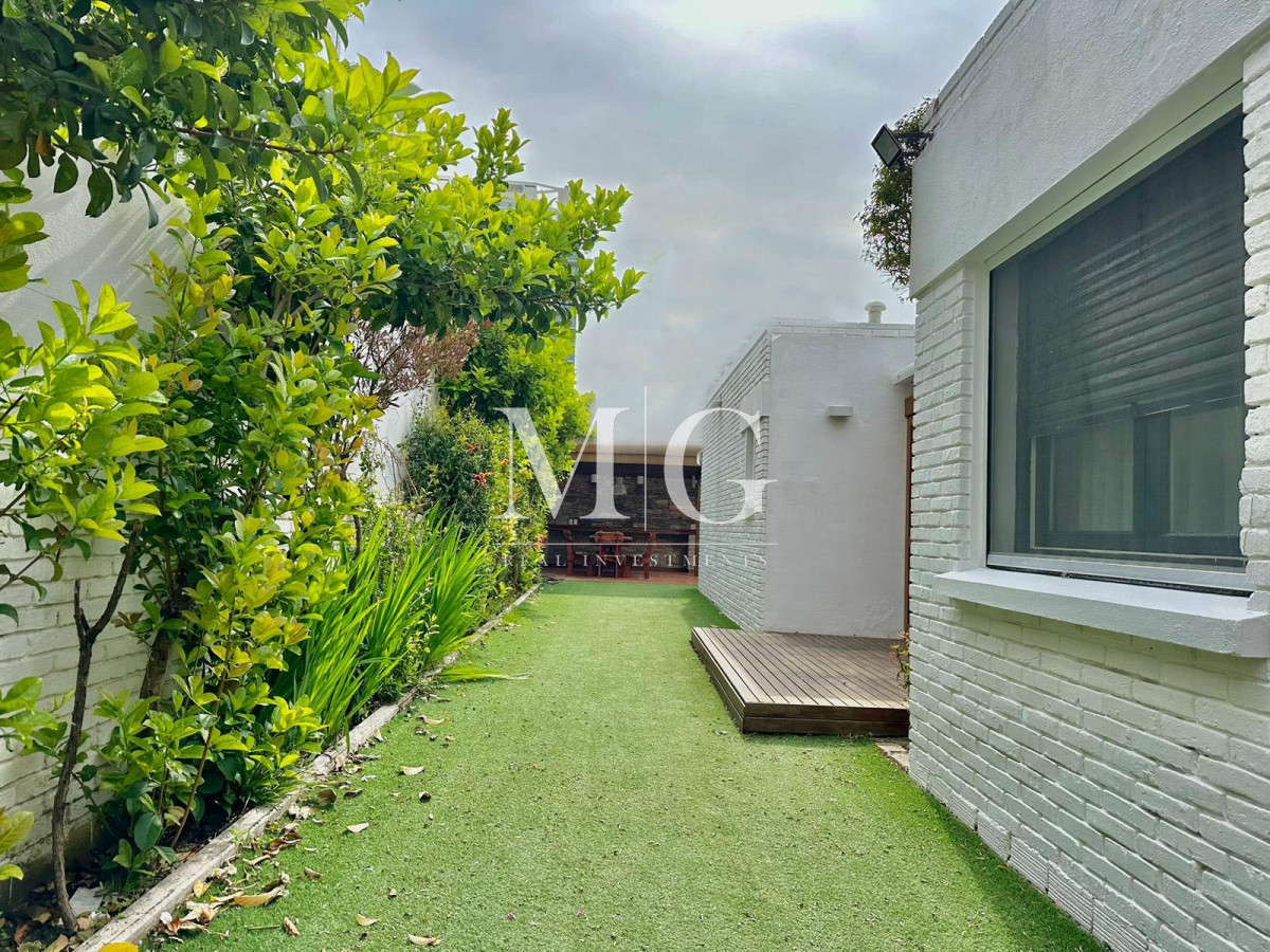 Casa ID.1030 - ALQUILER ANUAL VIVIENDA O COMERCIO, CASA 4 DORMITORIOS LA PASTORA PUNTA DEL ESTE 