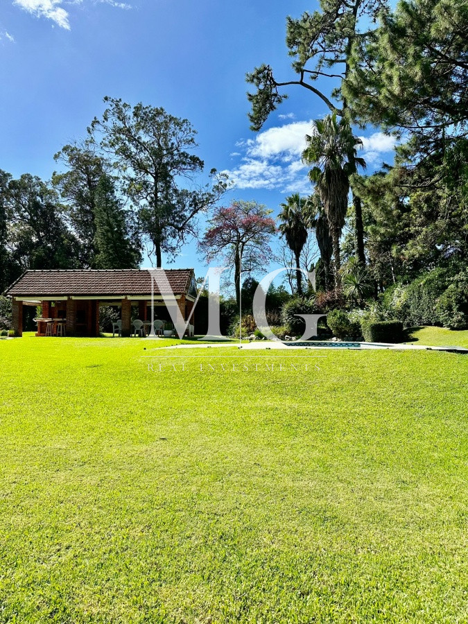 Casa ID.621 - Venta Casa 4 dormitorios + dep.servicio, barbacoa, piscina zona Golf