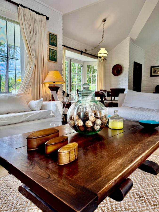 Casa ID.1529 - Hermosa casa en Marly, ubicada en una de las zonas más tranquilas y residenciales de Punta del Este 