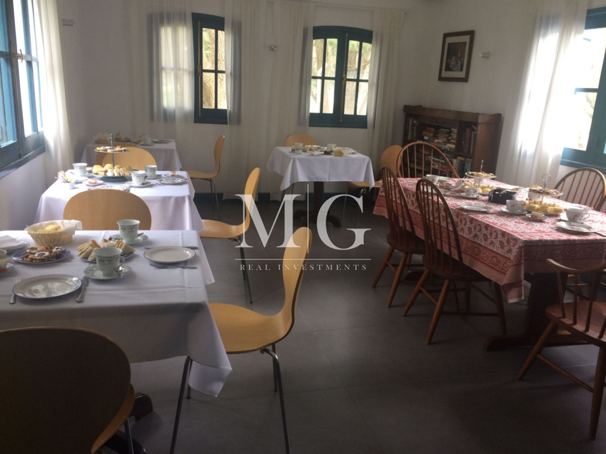 Casa ID.1094 - Excepcional oportunidad en Zona Marly, a pasos de la famosa Avenida Gourmet de Punta del Este.