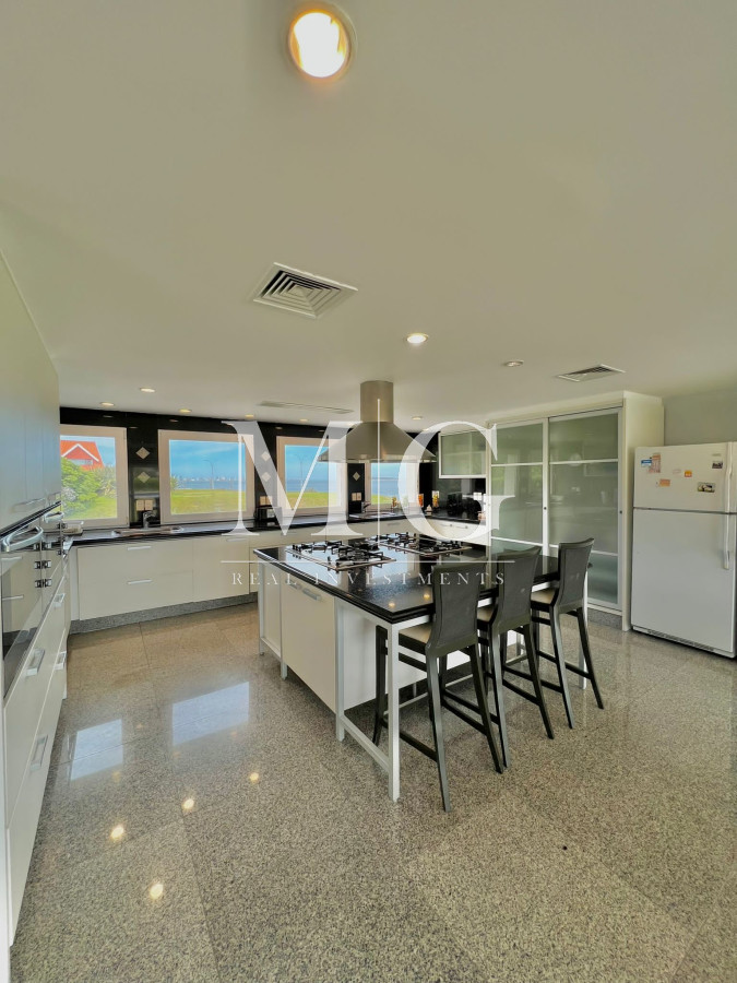 Casa ID.451 - Venta Casa Mansion primera linea frente al mar