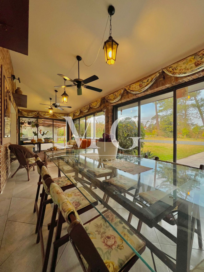 Casa ID.116 - Mansa, paradas, 7 dormitorios, piscina, barbacoa