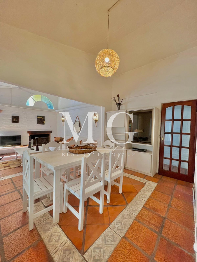 Casa ID.43 - Venta Casa 4 dormitorios, parrillero, piscina - Pinares