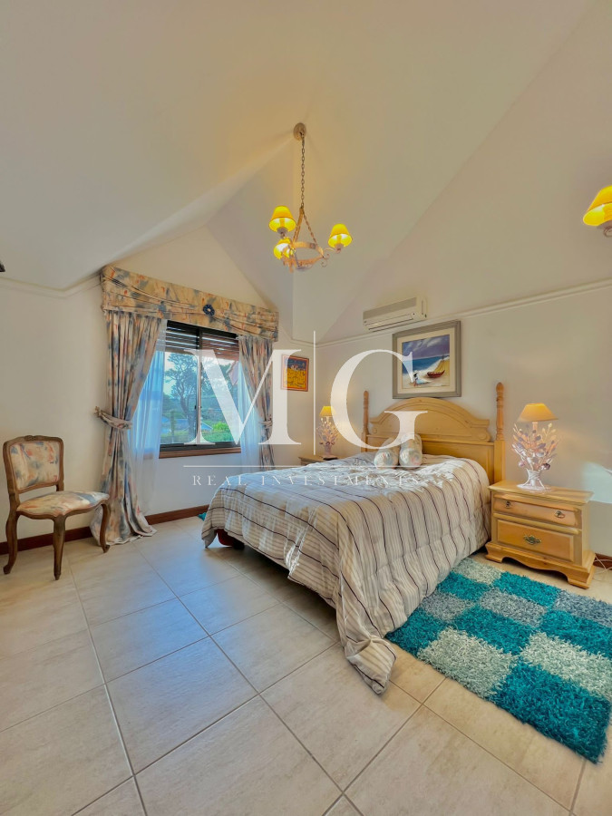 Casa ID.116 - Mansa, paradas, 7 dormitorios, piscina, barbacoa