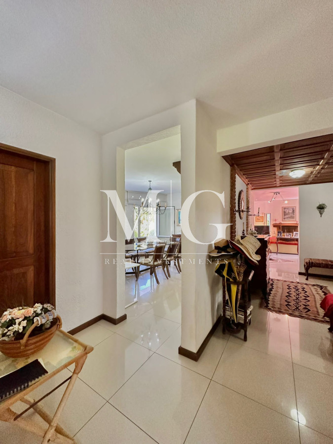 Casa ID.621 - Venta Casa 4 dormitorios + dep.servicio, barbacoa, piscina zona Golf