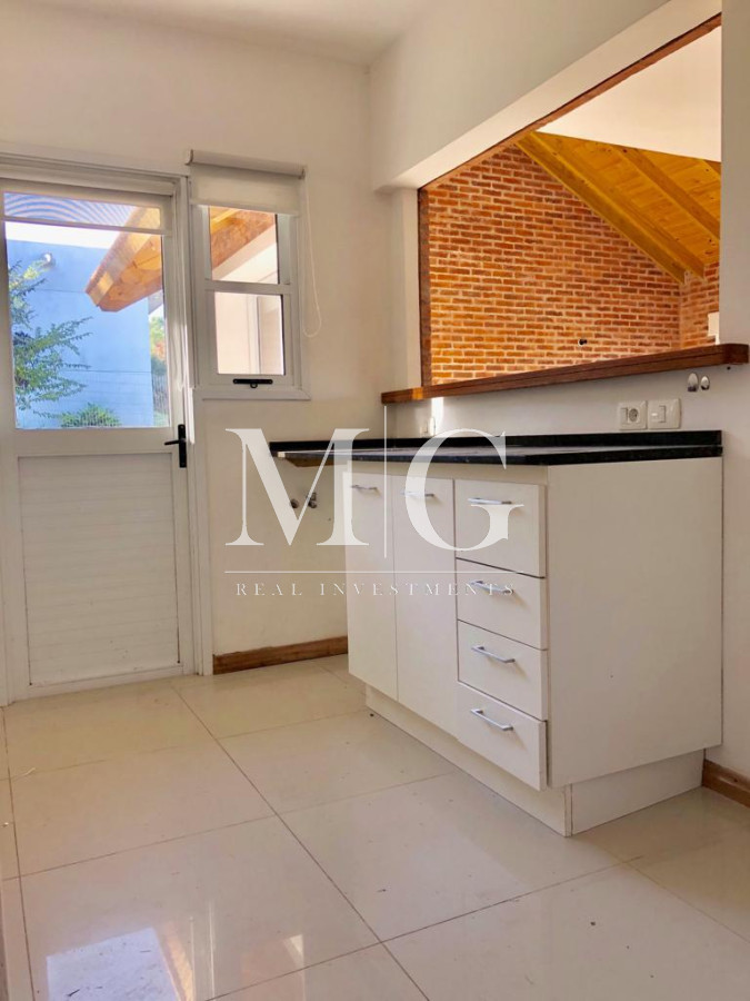 Casa ID.27 - ALQUILER ANUAL! ZONA SHAKESPEARE 3 DORMITORIOS