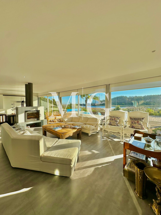 Casa ID.1247 - Casa única en Parada 41, Playa Mansa, Punta del Este