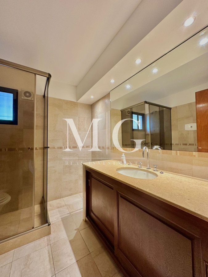 Casa ID.1048 - EXCELENTE PROPIEDAD EN EL EXLUSIVO BARRIO PINARES DE PUNTA DEL ESTE