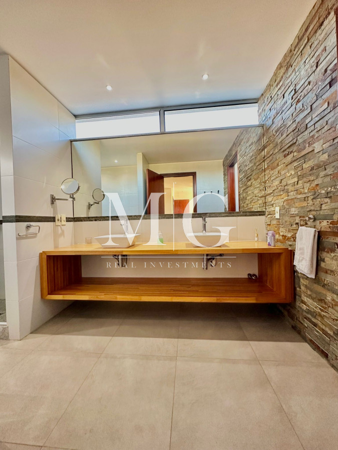 Casa ID.1247 - Casa única en Parada 41, Playa Mansa, Punta del Este
