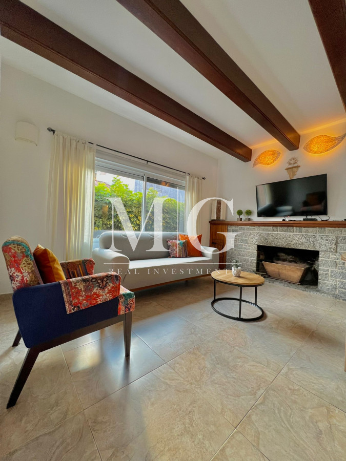 Casa ID.120 - Zona Faro Punta del Este 6 dormitorios + dep.servicio, piscina