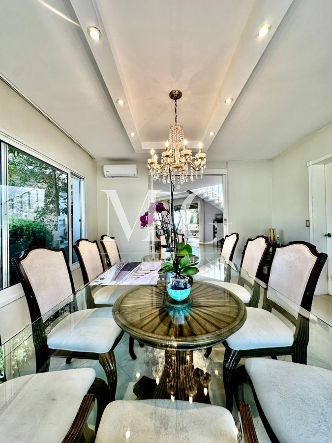 Casa ID.1453 - Barrio Privado La Arbolada Venta Casa 5 dormitorios