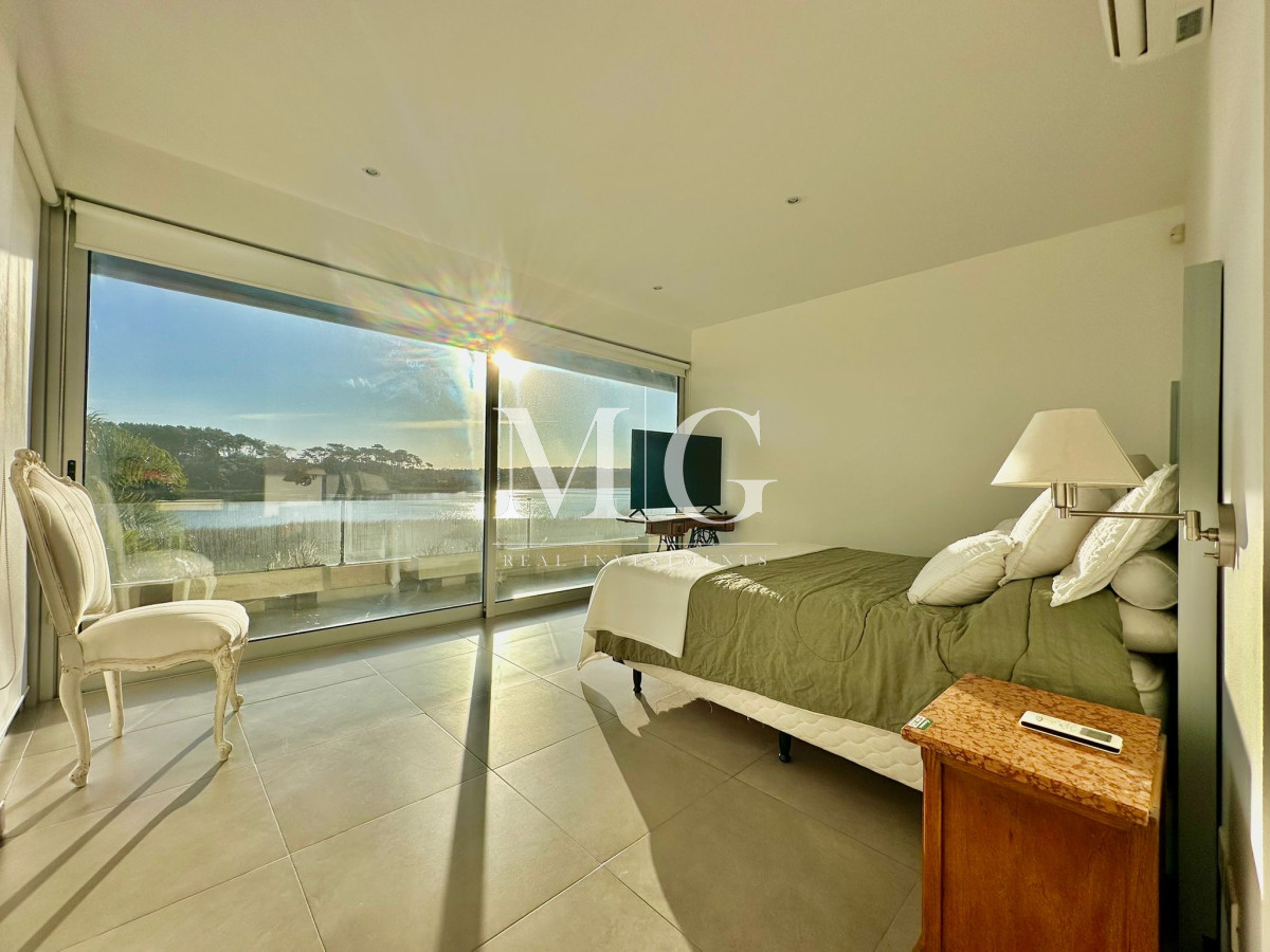 Casa ID.1247 - Casa única en Parada 41, Playa Mansa, Punta del Este
