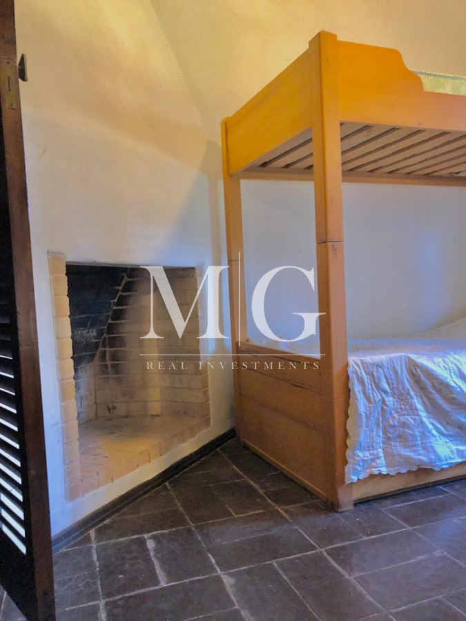 Casa ID.16 - Venta Casa 5 dormitorios, dep. servicio + piscina zona Mansa 