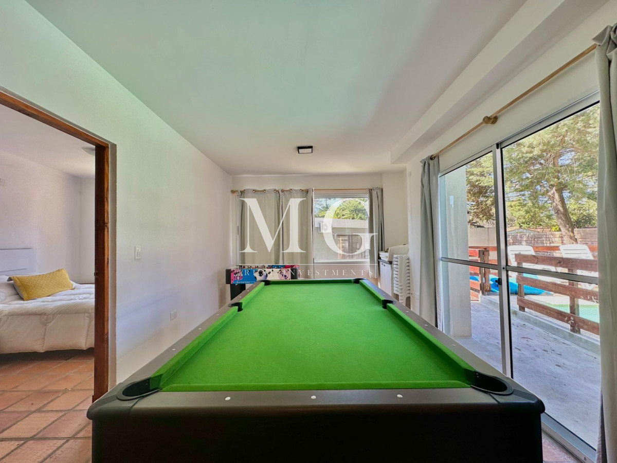 Casa ID.1063 - BARRIO JARDINES DE CORDOBA EXCELENTE CASA 3 DORMITORIOS, PISCINA, PARRILLERO