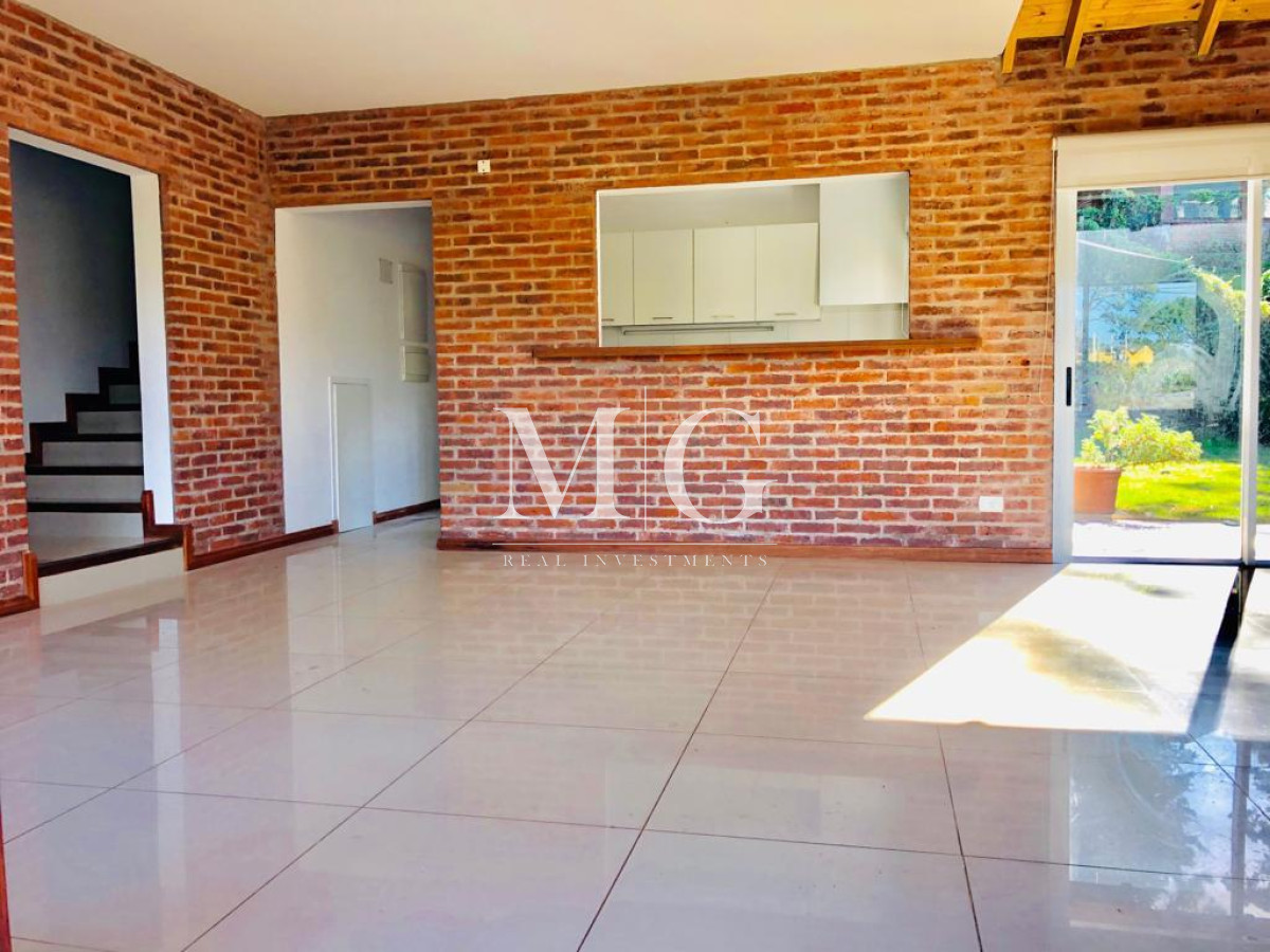 Casa ID.27 - ALQUILER ANUAL! ZONA SHAKESPEARE 3 DORMITORIOS