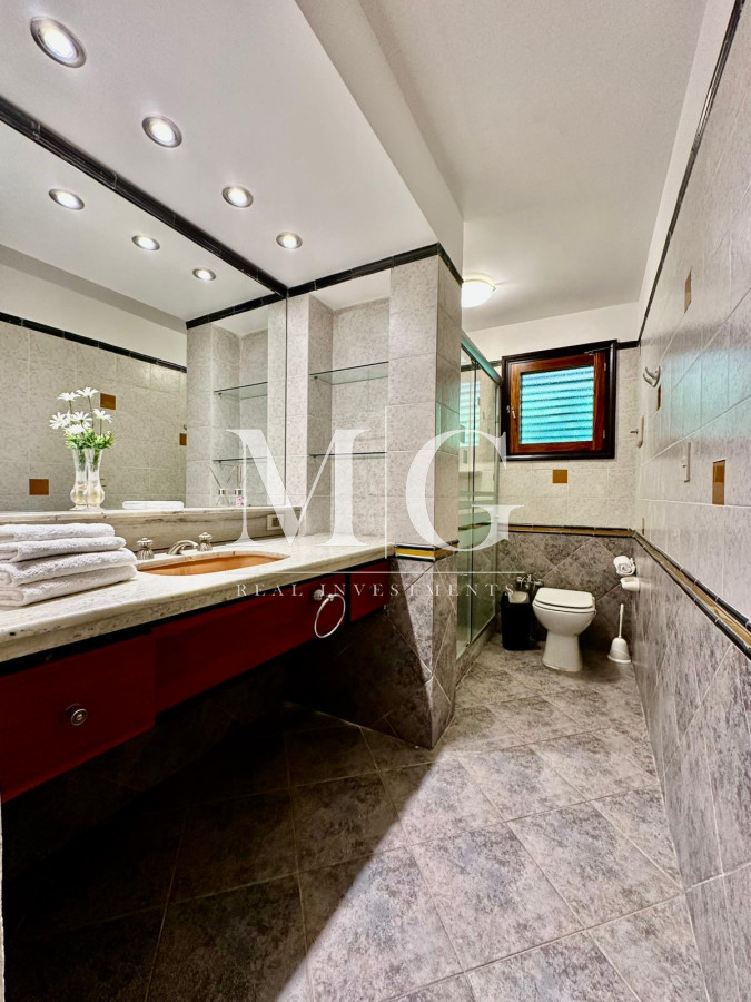 Casa ID.1134 - ESPECTACULAR CASA ZONA MANSA A METROS DEL MAR 