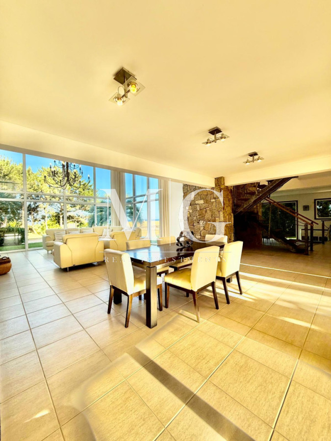 Casa ID.1522 - Venta de Casa 3 DORMITORIOS y Servicio en Club del Mar, José Ignacio. 