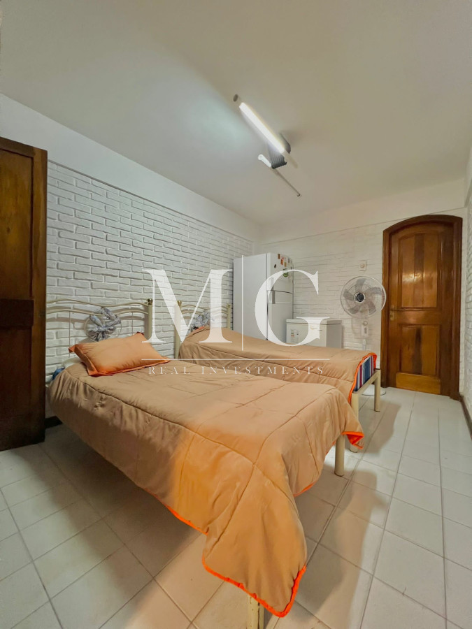 Casa ID.325 - Venta Casa zona Golf 3 dormitorios + dep.servicio, piscina y barbacoa
