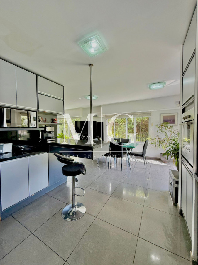 Casa ID.1508 - Chalet Premium con Gran Potencial - Ideal para Clínica, Consultorios u Oficinas