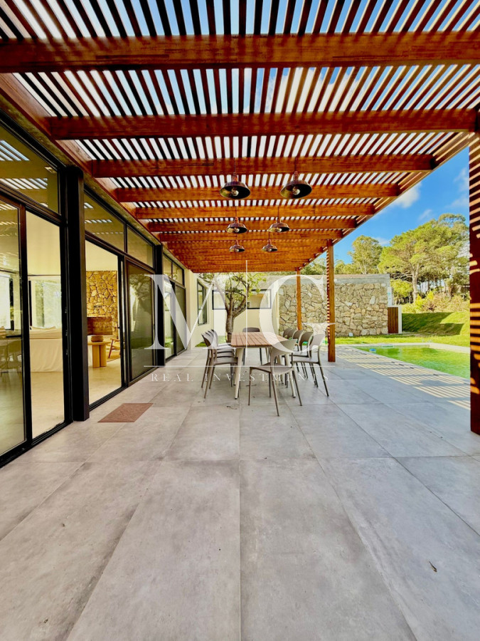 Casa ID.1548 - Residencia de Diseño a Estrenar en Punta Ballena - Barrio Privado La Jacinta