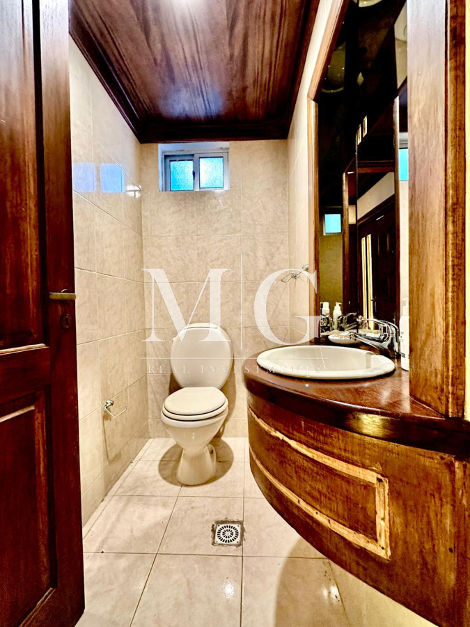 Casa ID.832 - Terreno 3.436mt a 200mt del Mar con proyecto aprobado para altura! Playa Mansa