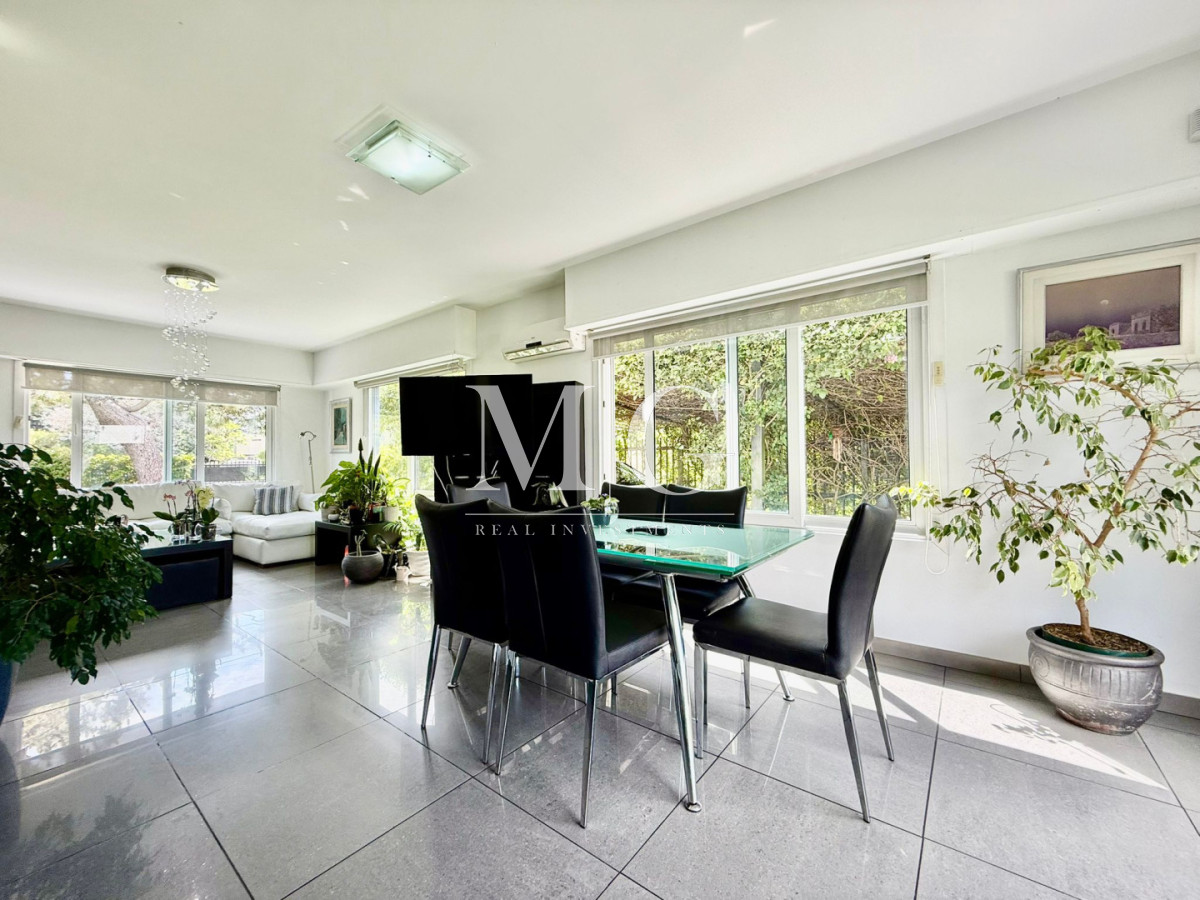 Casa ID.1508 - Chalet Premium con Gran Potencial - Ideal para Clínica, Consultorios u Oficinas