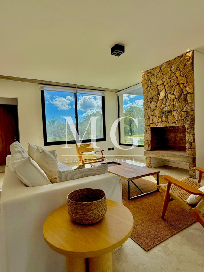 Casa ID.1548 - Residencia de Diseño a Estrenar en Punta Ballena - Barrio Privado La Jacinta