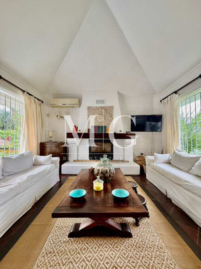 Casa ID.1529 - Hermosa casa en Marly, ubicada en una de las zonas más tranquilas y residenciales de Punta del Este 