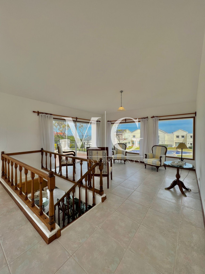 Casa ID.451 - Venta Casa Mansion primera linea frente al mar