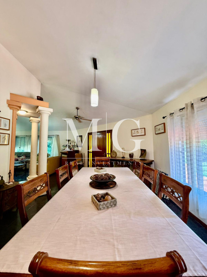 Casa ID.1530 - Excelente propiedad 5 dormitorios en Altos del Pinar, Punta del Este