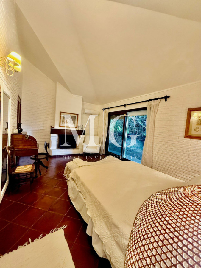 Casa ID.1529 - Hermosa casa en Marly, ubicada en una de las zonas más tranquilas y residenciales de Punta del Este 