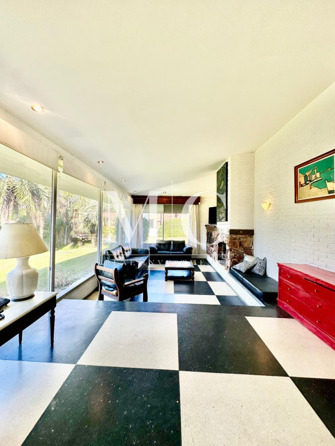 Casa ID.1341 - Venta de Casa en Rincón del Indio a 25 Metros del Mar - Oportunidad Única