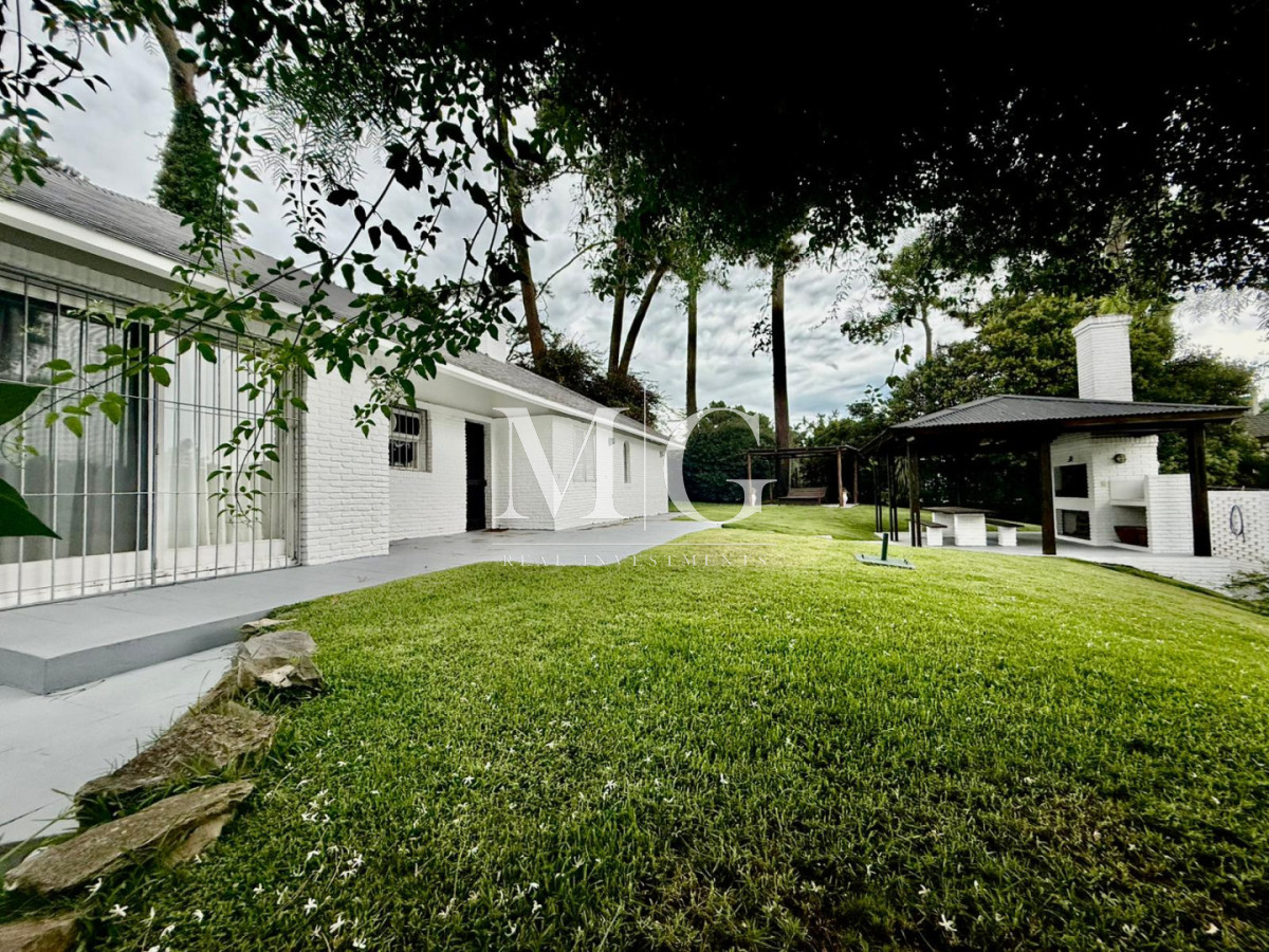 Casa ID.1529 - Hermosa casa en Marly, ubicada en una de las zonas más tranquilas y residenciales de Punta del Este 